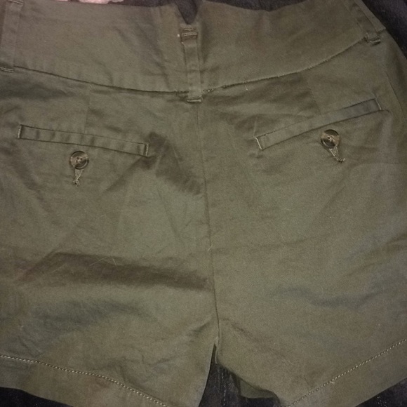 Green & yellow midi shorts - Picture 4 of 8